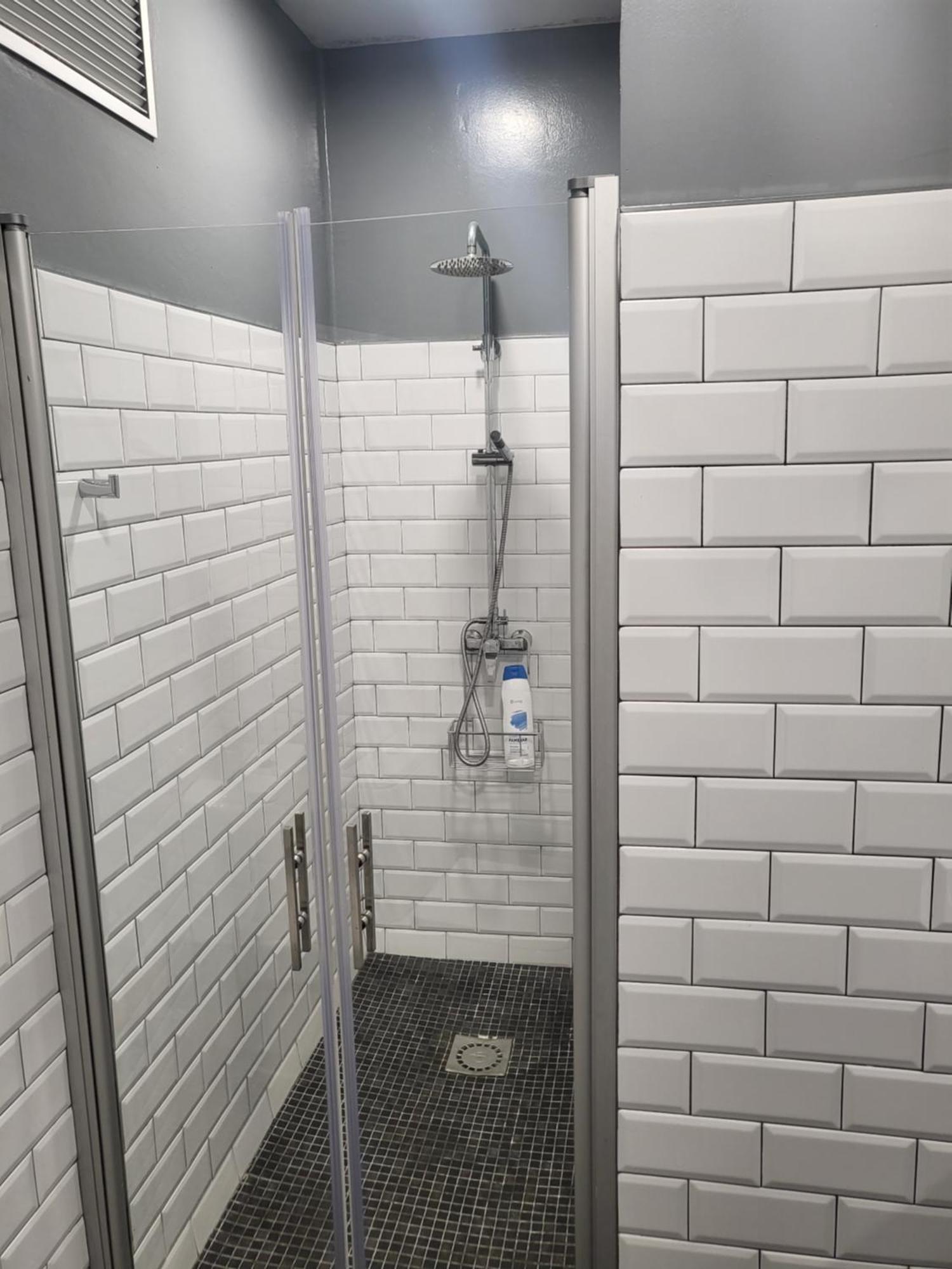 Acola Sport Hostel Pontevedra Eksteriør bilde